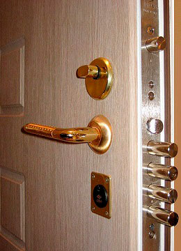 Ремонт замка CISA zamki-sao.com