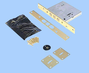 Замок врезной: CISA (Италия)