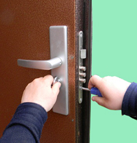 регулировка личинки замка советы при замене замка zamki-sao.com