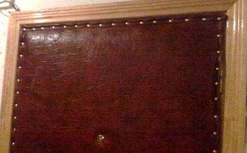 Обивка дверей в Мытищах