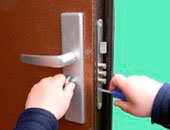 поменять замок стоимость