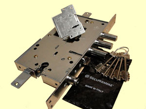 Замок врезной SECUREMME (СИКУРЕММА) Италия 25 серия