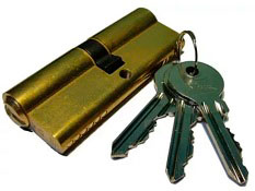 Стоимость замены личинки замка