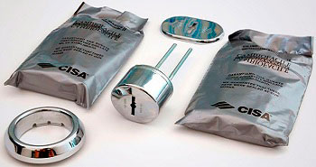 Установка бронированной защиты Cisa на замки