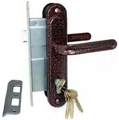 Установка врезных замков в металлическую дверь цллиндровой модели