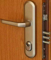 замена замков  в двери Герда