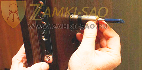 замена личинки замка в металлической двери замена замков Щелково zamki-sao.com