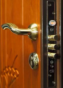 Замена замков в железной двери zamki-sao.com